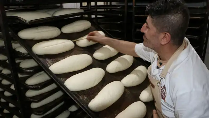 Zorlu Sıcaklıklarda Üretim: 250 Derecelik Fırınların Önünde İş Mücadelesi