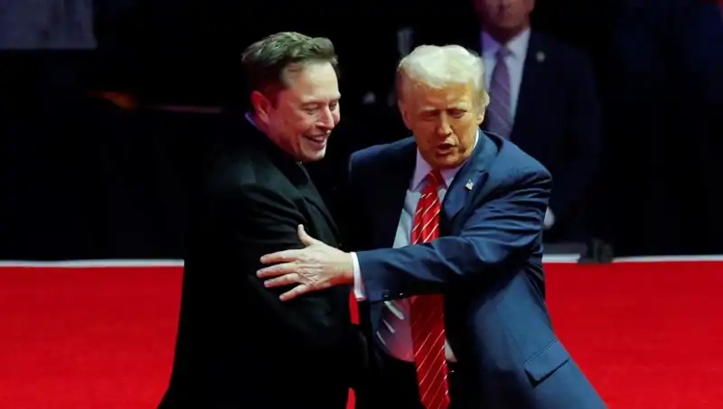 Elon Musk ve Donald Trump Arasında Kırılma Noktası: Nedenleri Neler?