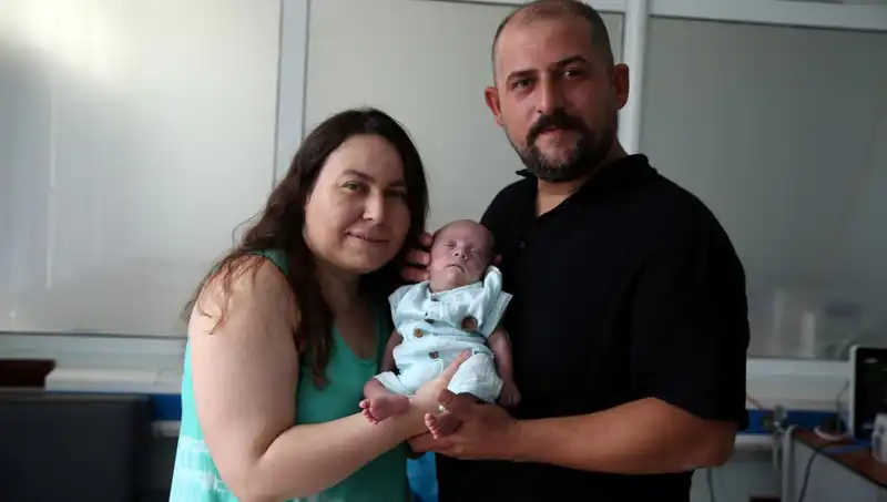 Erken Doğumda Hayatta Kalma Mücadelesi: 800 Gramlık Bebek Süper Kahraman Gibi