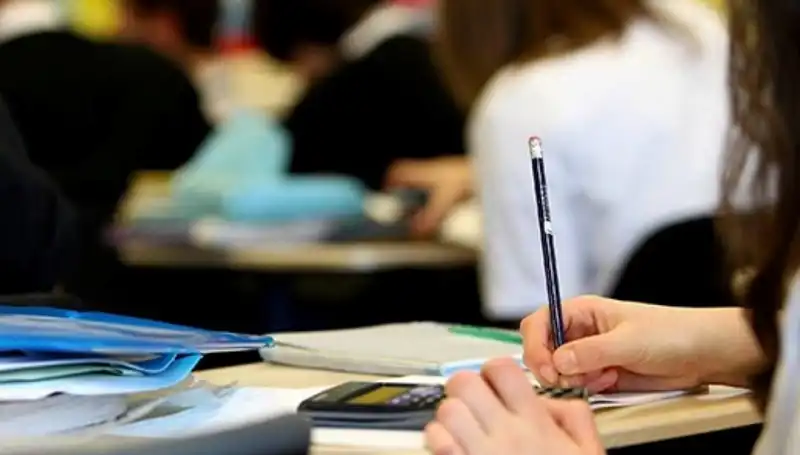 Üniversite Kontenjanlarında Düşüş: Nedenleri ve Gelecek İhtimalleri