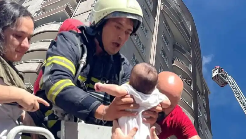 Kayseri'de 14 Katlı Binada Korkutan Yangın: 1 Yaralı