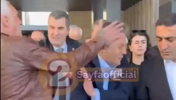 Özgür Özel'in AKM Çıkışında Yaşadığı Fiziksel Saldırı Olayı Neleri Değiştirecek?