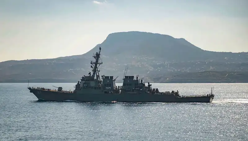 ABD, Yunanistan’da Donanma Üssünü Stratejik Kale Haline Getiriyor