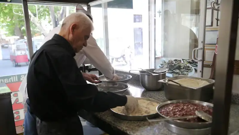 Ciğer Ustası: 60 Yıllık Tecrübeyle Lezzet Yolculuğu