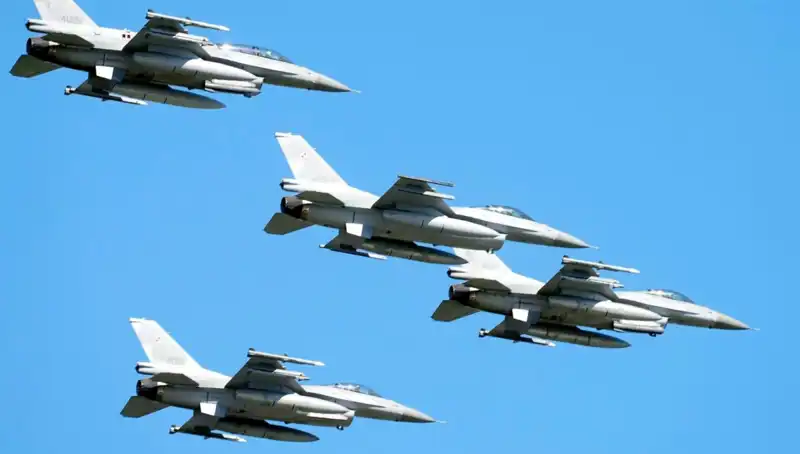 F-16'ların Geleceği: ABD, Ukraynalı Pilotları Eğitmek İçin 310 Milyon Dolar Ayırdı