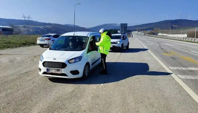 Son Bir Haftada Yarım Milyon Sürücüye Kesilen Cezalar: Nedenleri ve Sonuçları