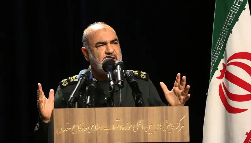 İran Devrim Muhafızları’ndan Trump’a Sert Yanıt: "Yıkıcı Karşılık Vermeye Hazırız"