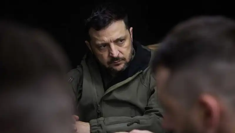 Zelenski'den NATO'ya Çarpıcı Açıklama: Nadir Element Anlaşması Gündemde Değil