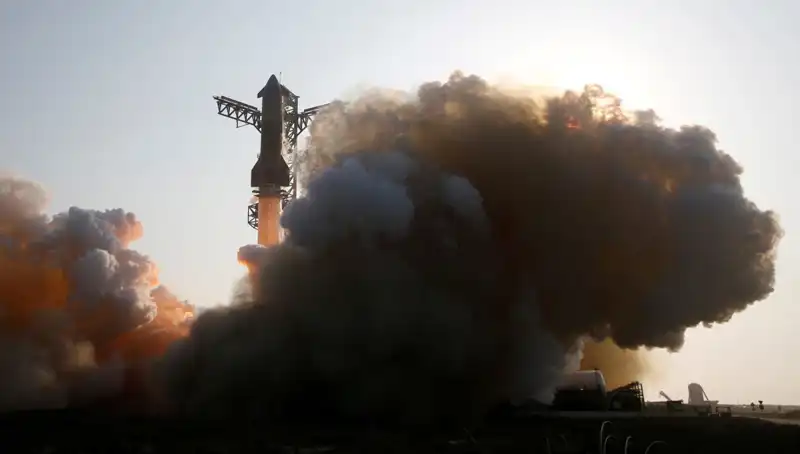 Starship Test Uçuşu: 9. Kez Gökyüzüne Yükseldi, Kontrolü Kaybetti!