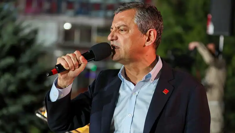 Özgür Özel, CHP'yi Provokasyonlarla Susturmaya Çalışanlara Sert Çıktı