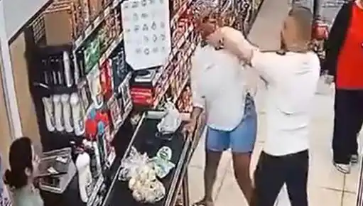 Markette Çocuk Önünde Kadına Saldırı: Gözler Şokta!