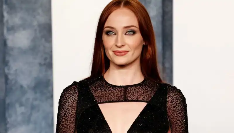 Sophie Turner'ı Kızdıran Olay: Game of Thrones Yıldızına Yapılan Yorum Ne Anlama Geliyor?