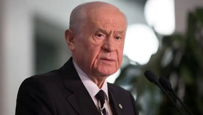 Bahçeli, Kurban Vekaletini Kızılay'a Vererek Dayanışmanın Önemine Vurgu Yaptı!