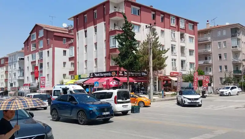 Taksi ile Otomobil Çarpıştı: Kazanın Nedeni ve Sonrası Neler Yaşandı?