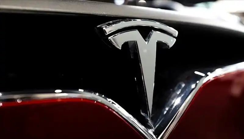 Tesla'da Ucuz Model Tartışmaları ve FSD Beklentileri Sürüyor