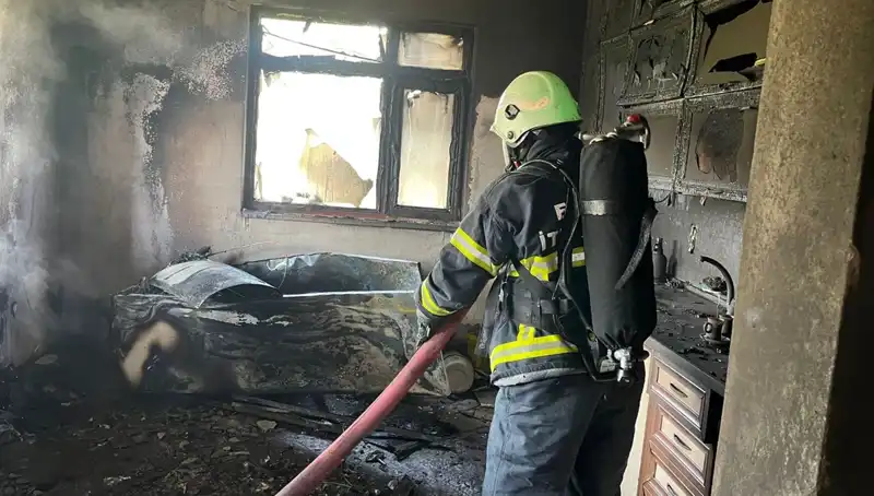 Mutfağındaki Yangın Evini Kül Etti: Alevler 10 Dakikada Kontrol Altına Alındı