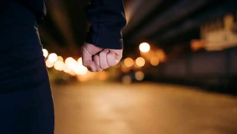 Vicdansızlar: Toplumun İçindeki Anormal Davranışlar ve Geçmişleri