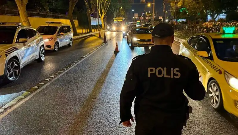 Huzur İstanbul Uygulaması: 1011 Gözaltı ile Şehir Güvenliği Sağlanıyor