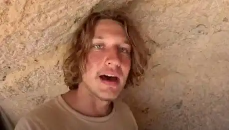 Yasaklı Kızılderili Kabile Adasına Ayak Basan ABD'li Turist Tutuklandı!