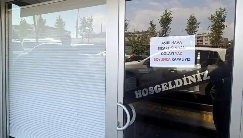 Afrika Sıcakları Esnafın Dükkanlarını Kapattı: Yaz Boyu Sıkıntı Çekildi