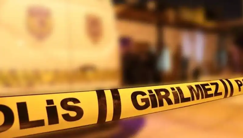 İzmir'de Aile İçi Kavga: Çocuk da Dahil 4 Kişi Ağır Yaralı