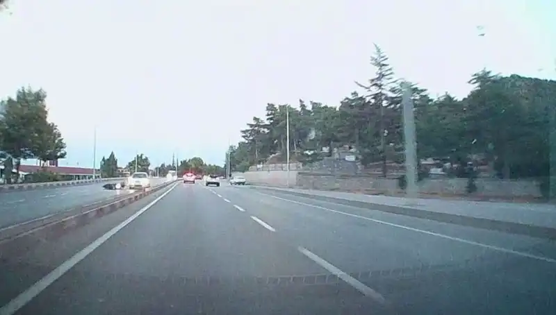 Motosiklet ve Otomobil Kaza Yaptı: 1 Kişi Hastaneye Kaldırıldı