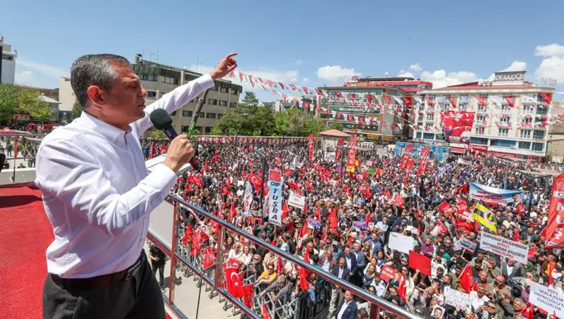 Özgür Özel'den Cesur Açıklama: Silah Bırakma Çağrısına Tam Destek
