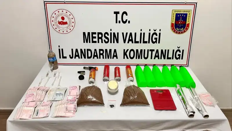 Mersin'de Uyuşturucu Tacirlerine Şok Baskın: 5 Kişi Tutuklandı