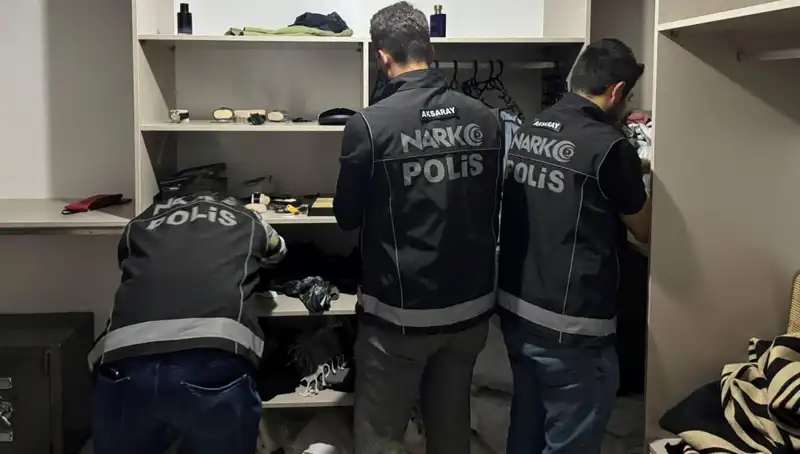 Uyuşturucu Operasyonunda F Serisi Dolar Ele Geçirildi: Ayrıntılar Şoke Edici!