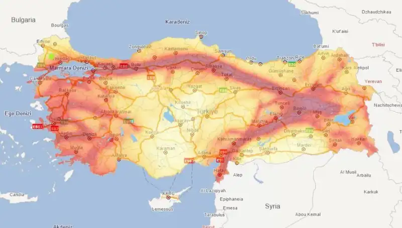 Evimin Altından Fay Hattı Geçiyor Mu? 45 İl Deprem Riski Taşıyor!