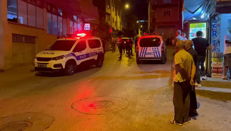 Firari Hükümlünün Yakalanmasına Engel Olmak İçin Polisleri Yaraladılar