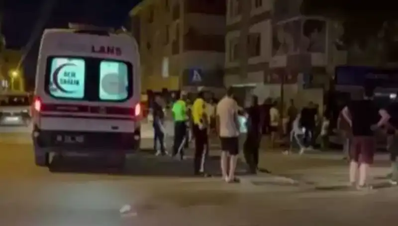 Alkollü Sürücü, Tartıştığı Yayaları Kamyonetle Ezerek Korkunç Bir Kazaya Sebep Oldu